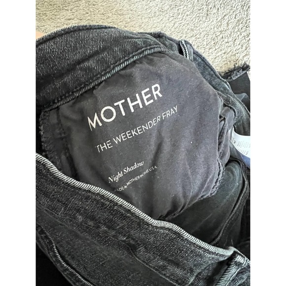 MOTHER The Weekender Fray Jeans - Picture 4 of 9